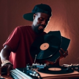 The Dynamics of Apple Music Promotion in Nigeria: Navigating the Music Industry Landscape